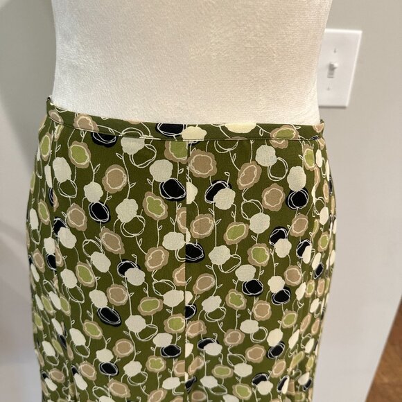 Loft Skirt - Green with Cream & Navy Design - Size 10 - Picture 3 of 4